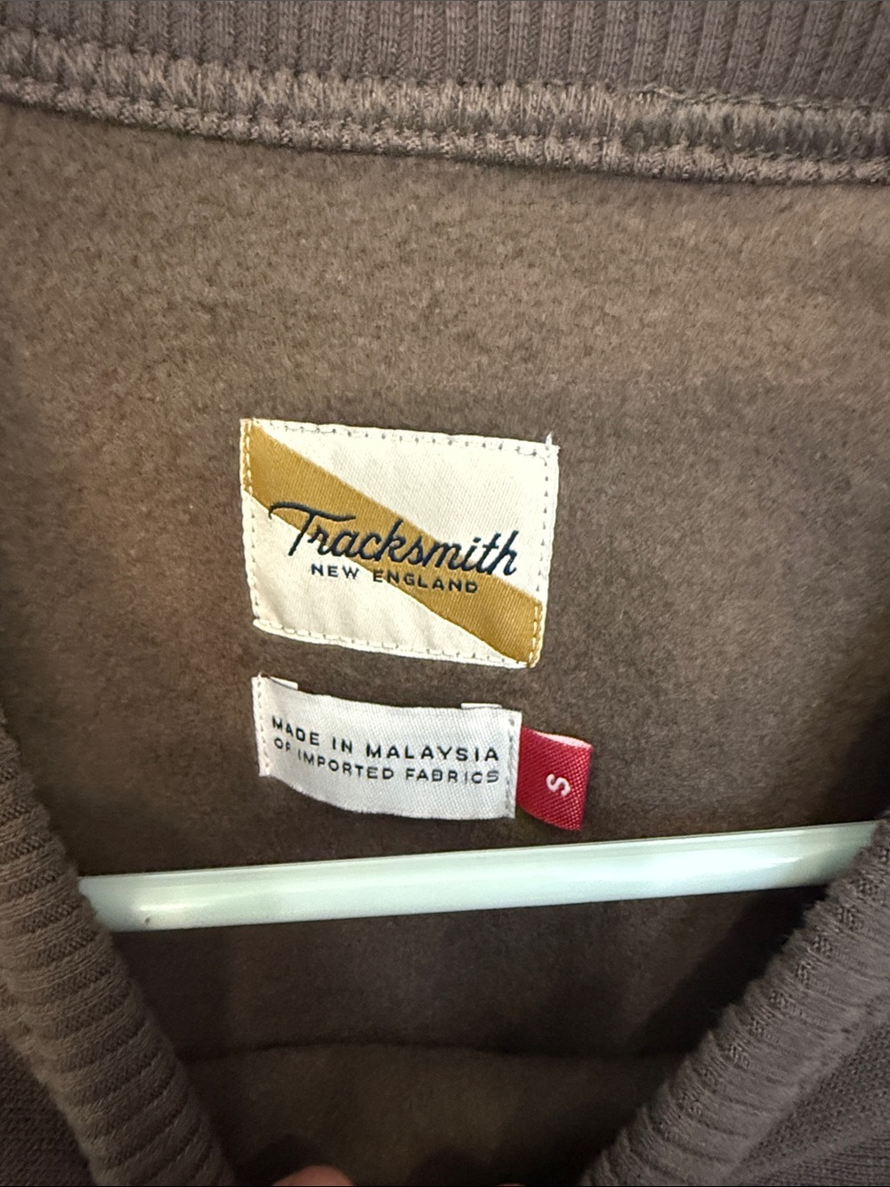 NEW Tracksmith women’s Trackhouse Sweatshirt - Picture 2 of 4